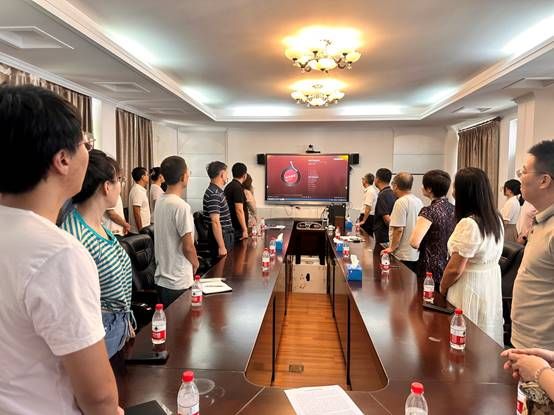 说明: J:\5.伟德国际(2022年11月始)\照片\【20240701】邓秀成书记讲党纪学习教育党课\微信图片_20240708174710.jpg