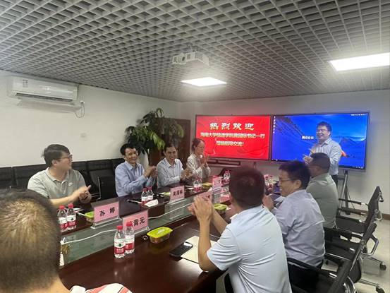 说明: J:\5.伟德国际（2022年11月始）\照片\2023.03访企拓岗走访企业\公司领导班子一行调研海南创讯技术有限公司.jpg